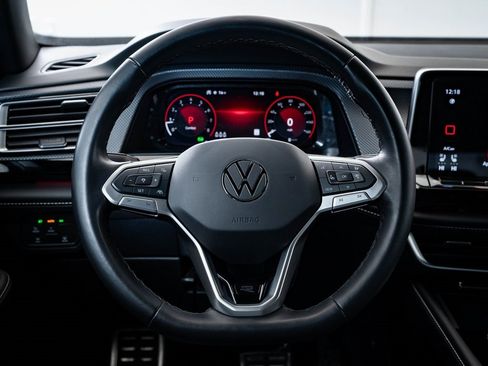 Used 2024 Volkswagen Atlas Cross Sport SEL Premium R-Line image 43