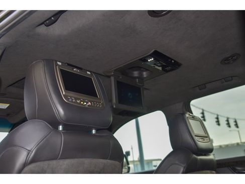 Used 2019 Cadillac Escalade ESV Platinum image 15