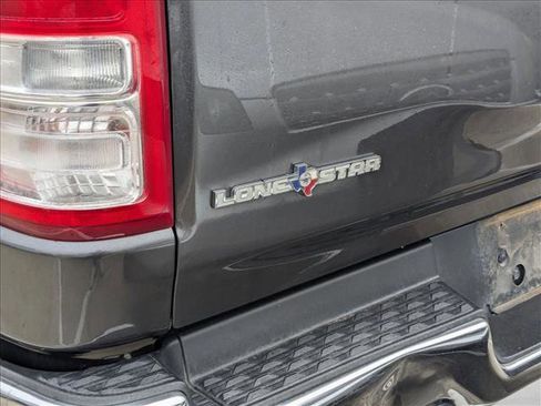 Used 2019 RAM 1500 Big Horn image 18