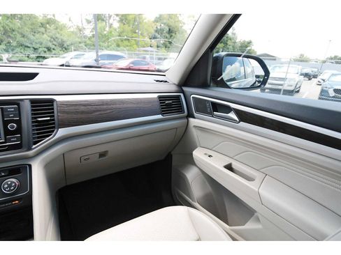 Used 2022 Volkswagen Atlas SE FWD image 8