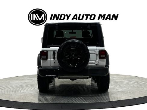 Used 2020 Jeep Wrangler Sport AWD/4WD image 5