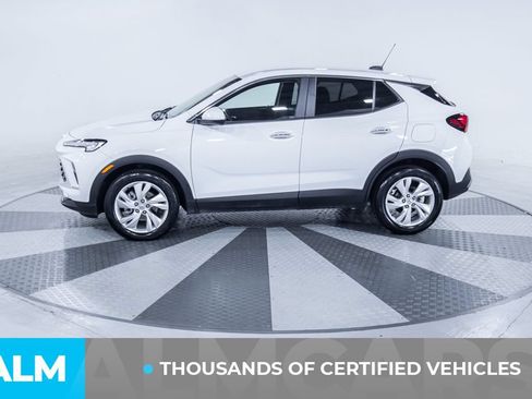 Used 2025 Buick Encore GX Preferred FWD image 4