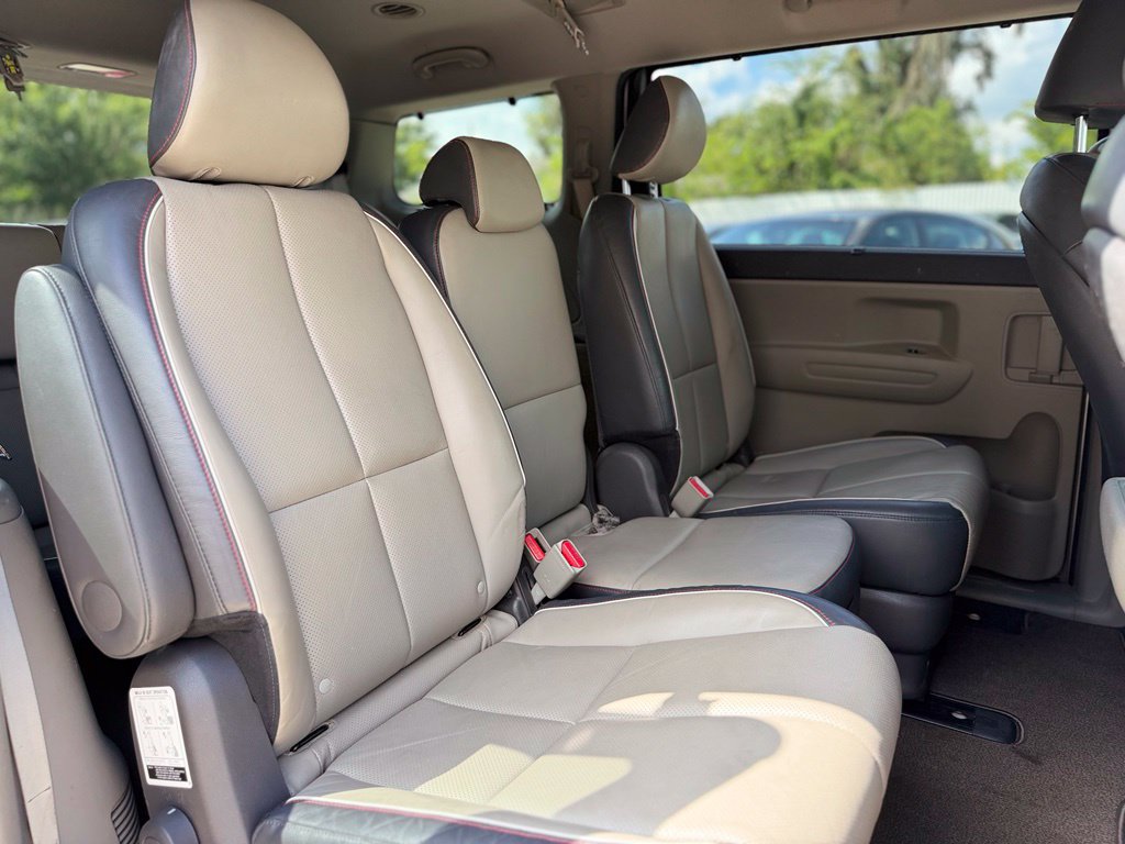 Used 2017 Kia Sedona LX w/ LX Essentials Premium Package FWD image 22