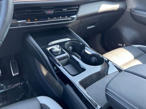 Used 2024 Buick Envision Sport Touring image 43