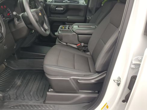 Used 2025 Chevrolet Silverado 1500 W/T w/ WT Value Package AWD/4WD image 16
