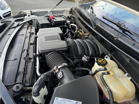 Used 2021 GMC Yukon Denali w/ Denali Premium Package image 15