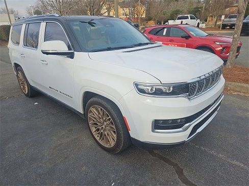 Used 2022 Jeep Grand Wagoneer Series III w/ Rear Seat Video Group 1 image 4