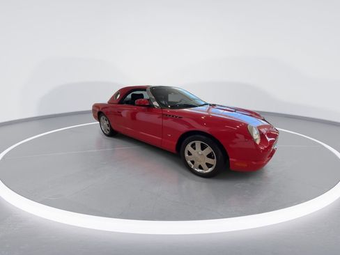 Used 2002 Ford Thunderbird RWD image 2