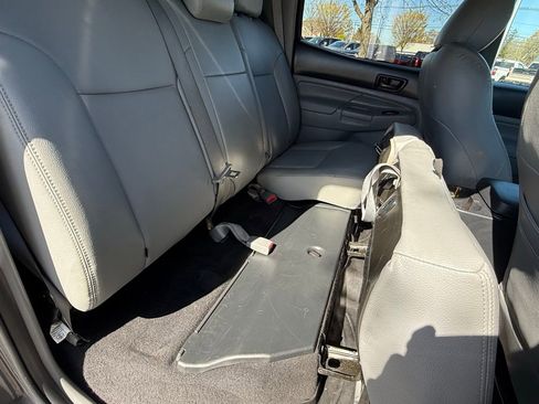 Used 2013 Toyota Tacoma 4x4 Double Cab w/ TRD Off-Road Pkg image 25