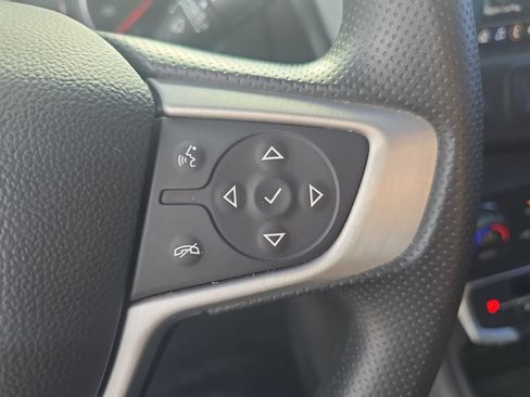 Used 2022 GMC Terrain SLE w/ Driver Convenience Package FWD image 19