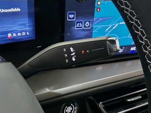 New 2025 Chevrolet Traverse LT image 18