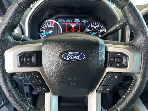 Certified 2022 Ford F250 Lariat w/ Tremor Off-Road Package AWD/4WD image 22