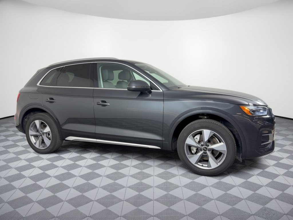 Certified 2024 Audi Q5 2.0T Premium Plus w/ Premium Plus Package AWD/4WD image 8