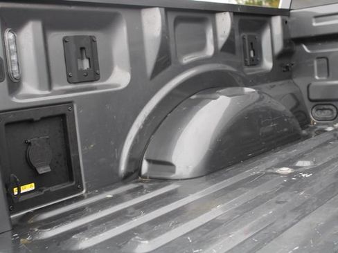 Used 2022 Ford F150 Lariat AWD/4WD image 9