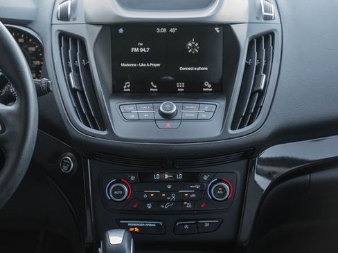 Used 2019 Ford Escape SE image 25