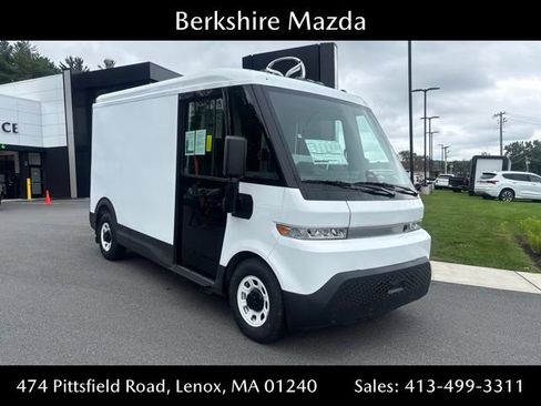Used 2024 Chevrolet Brightdrop 400 w/ Commercial Equipment Package AWD/4WD image 1