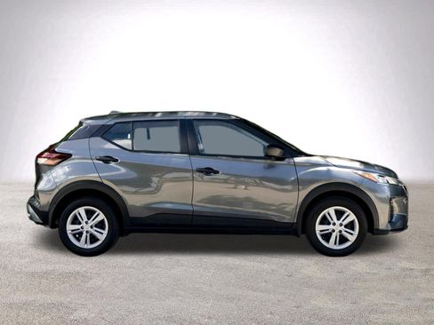 Used 2024 Nissan Kicks S FWD image 10