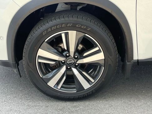 Used 2023 Nissan Rogue SL w/ SL Premium Package image 33