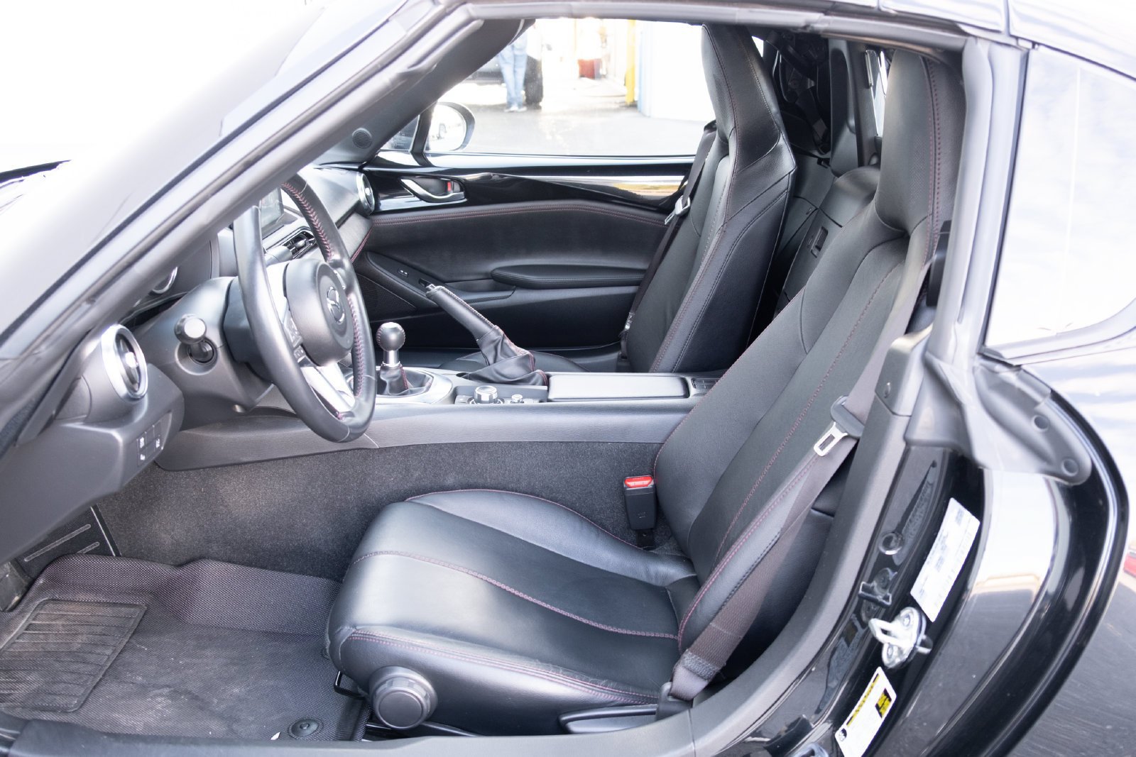 Used 2018 MAZDA MX-5 Miata RF Grand Touring RWD image 10