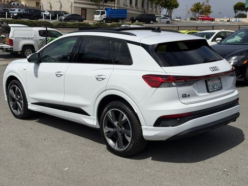 Used 2024 Audi Q4 e-tron Premium Plus AWD/4WD image 7