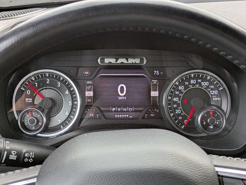 Used 2024 RAM 1500 Laramie RWD image 27