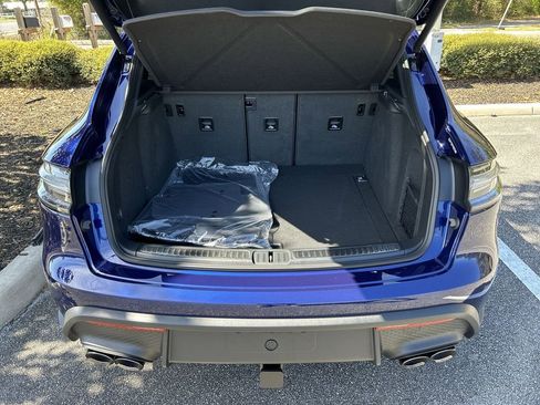 New 2025 Porsche Macan Turbo image 28