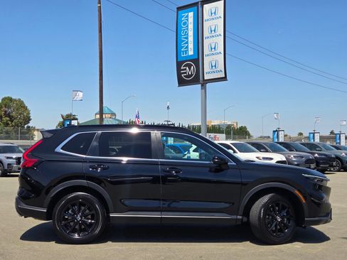 Used 2025 Honda CR-V Sport image 8