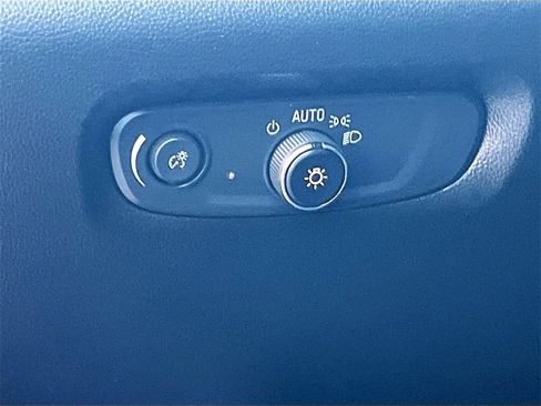 Used 2023 Chevrolet Traverse RS image 10