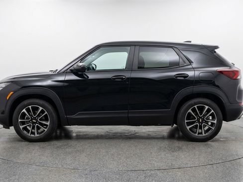 Used 2025 Chevrolet TrailBlazer LT w/ Driver Confidence Package AWD/4WD image 5