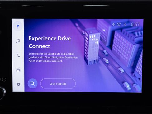 Certified 2024 Toyota Highlander XLE image 8