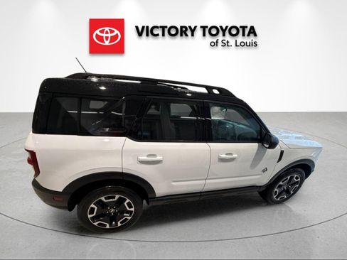 Used 2023 Ford Bronco Sport Outer Banks w/ Tech Package AWD/4WD image 2