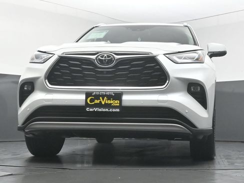 Used 2026 Toyota Highlander Platinum AWD/4WD image 48