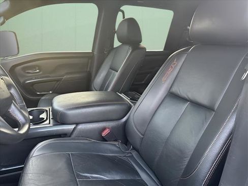 Used 2024 Nissan Titan PRO-4X w/ Pro-4x Convenience Package image 21