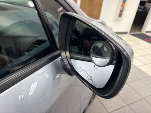 Used 2019 Subaru Impreza 2.0i Premium image 17