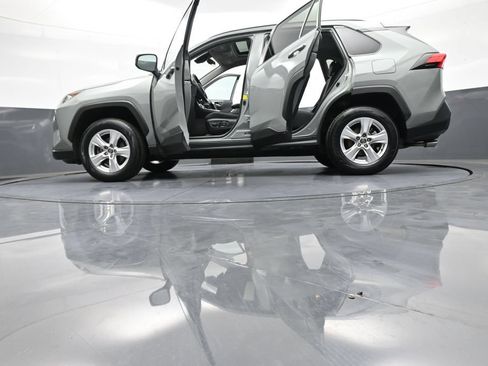 Certified 2020 Toyota RAV4 XLE w/ Convenience Package AWD/4WD image 50