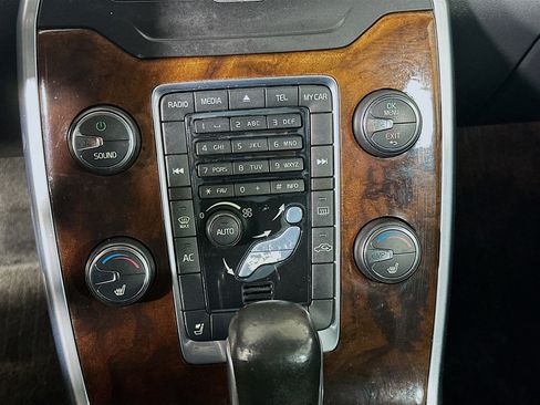 Used 2012 Volvo S80 3.2 image 21