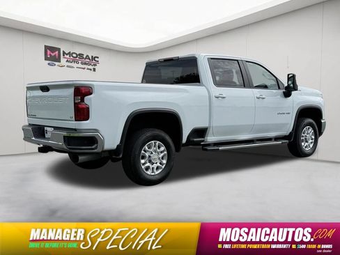 Used 2026 Chevrolet Silverado 2500 LT AWD/4WD image 7