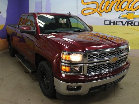 Used 2015 Chevrolet Silverado 1500 LT RWD image 2