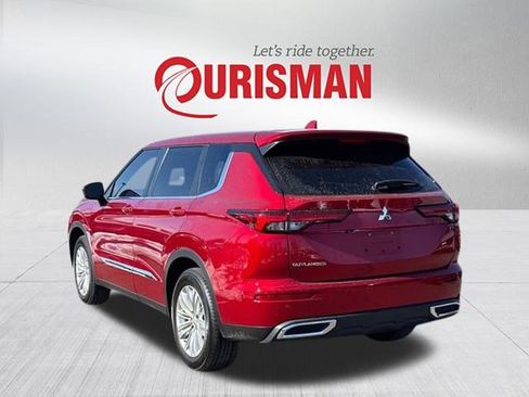 Used 2022 Mitsubishi Outlander ES image 4