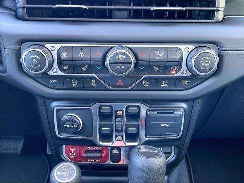 New 2026 Jeep Gladiator Mojave AWD/4WD image 16