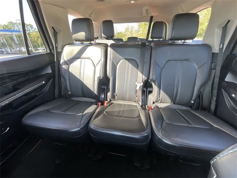 Used 2020 Ford Expedition Platinum image 18