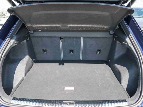 Used 2025 Audi Q3 2.0T Premium w/ Convenience Package image 40