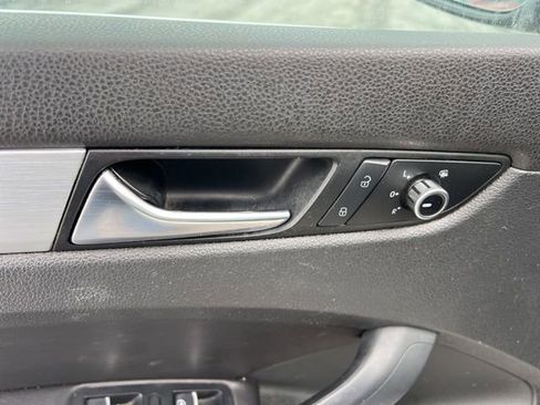 Used 2012 Volkswagen Passat 3.6 SE image 23