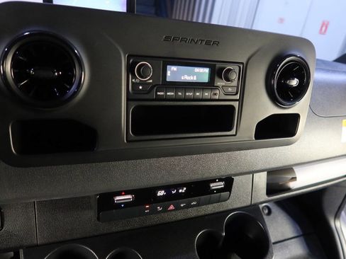 Used 2020 Mercedes-Benz Sprinter 2500 w/ Driver Convenience Package image 24