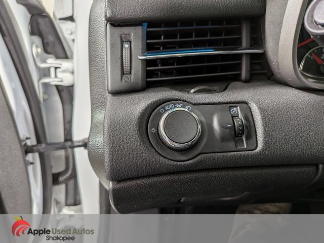 Used 2015 Chevrolet Malibu LT w/ Power Convenience Package FWD image 26