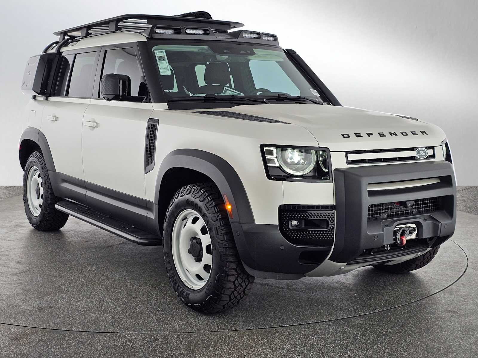 New 2024 Land Rover Defender 110 S AWD/4WD image 7