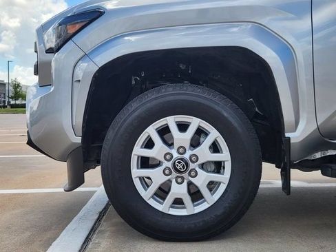 Used 2024 Toyota Tacoma SR5 RWD image 8