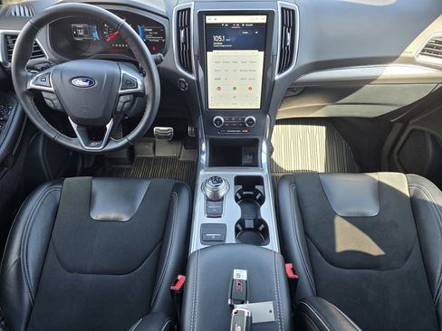 Used 2023 Ford Edge ST image 15