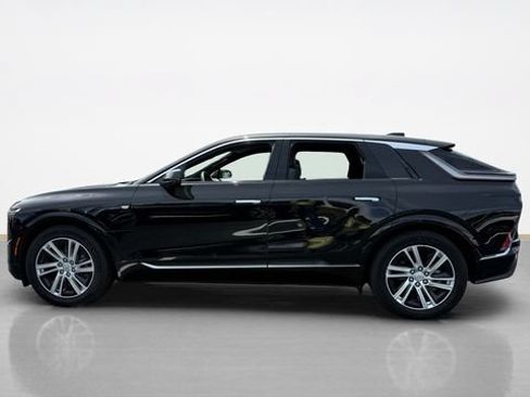 Used 2024 Cadillac Lyriq Tech w/ LPO, Floor Liner Package RWD image 5