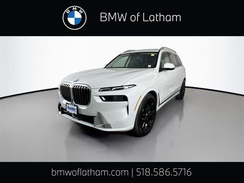 Used 2025 BMW X7 xDrive40i AWD/4WD image 1